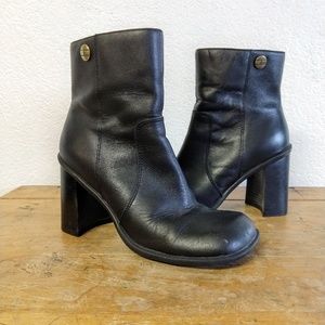 Tommy Hilfiger Midcalf Leather Boots Block Heel!